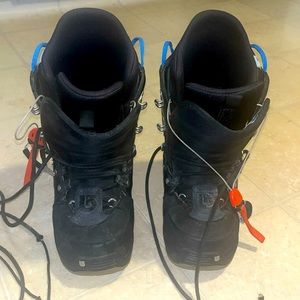 Burton Progression Black/Sky Women’s Snowboard Boots size 8/25